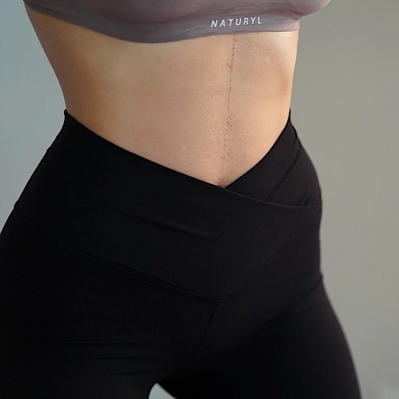 The V Capris - Naturyl by Niykee - Picture 4 of 7